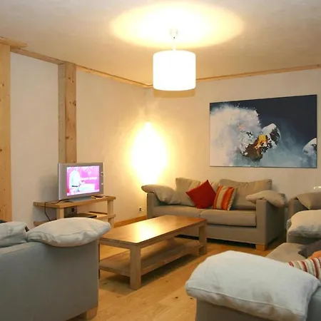 Cortina Apartment *